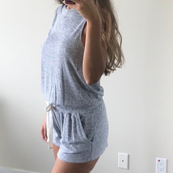 jumper - Picture 2 of 2